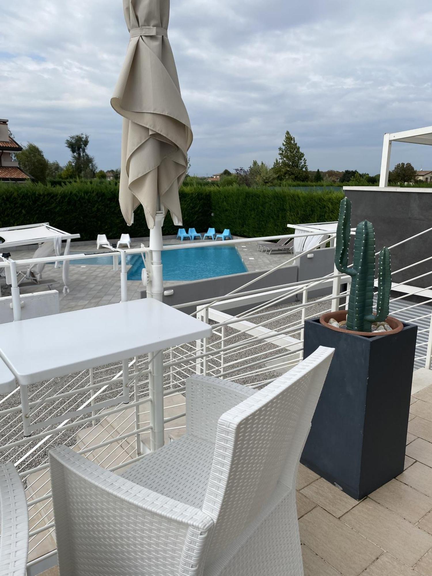 Meridien House Casalserugo Luaran gambar