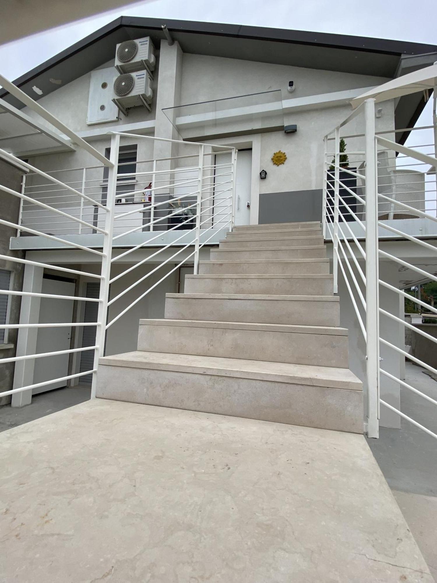 Meridien House Casalserugo Luaran gambar